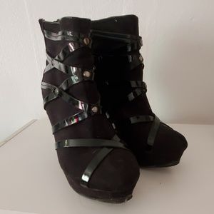 Plato black booties from Europe
